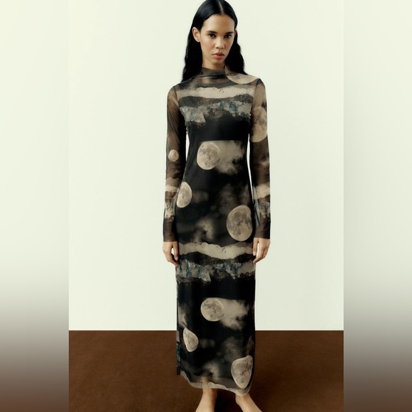 Dresses & Skirts - Zara Black and Gray Full Moon Lunar Midi Dress With Long Sleeves Size Large